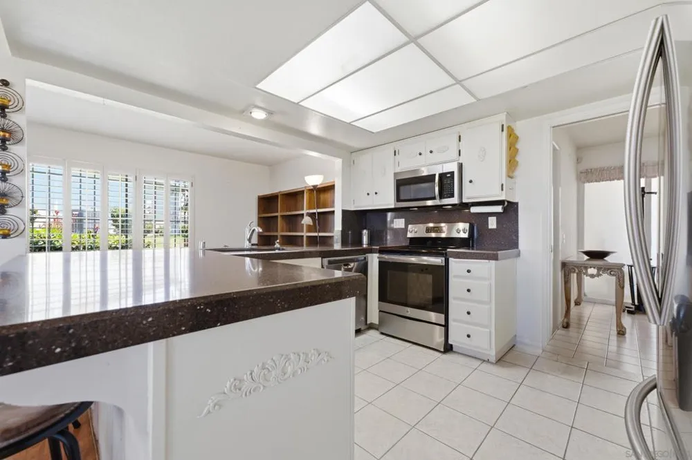 3902 Vista Campana #9 Oceanside, CA 92057