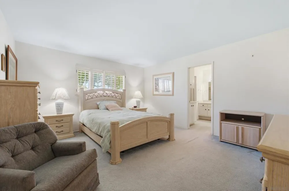 3902 Vista Campana #9 Oceanside, CA 92057