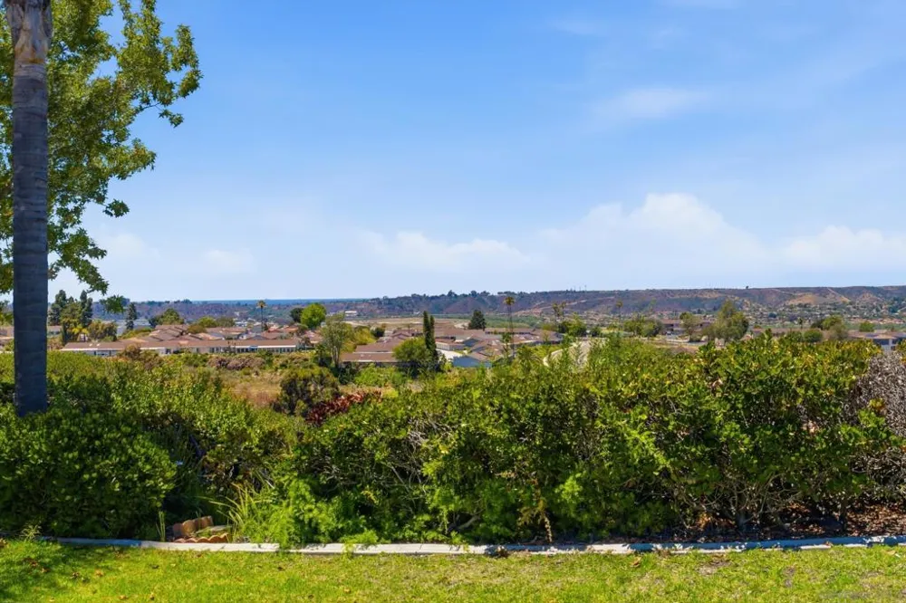 3902 Vista Campana #9 Oceanside, CA 92057