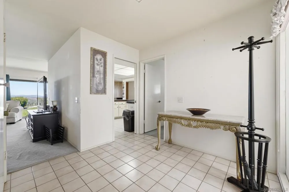 3902 Vista Campana #9 Oceanside, CA 92057