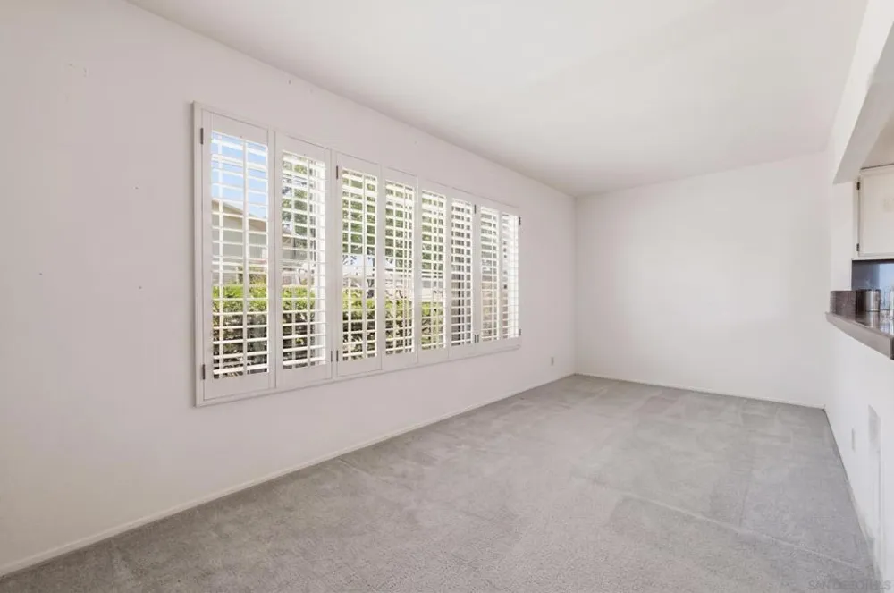 3902 Vista Campana #9 Oceanside, CA 92057