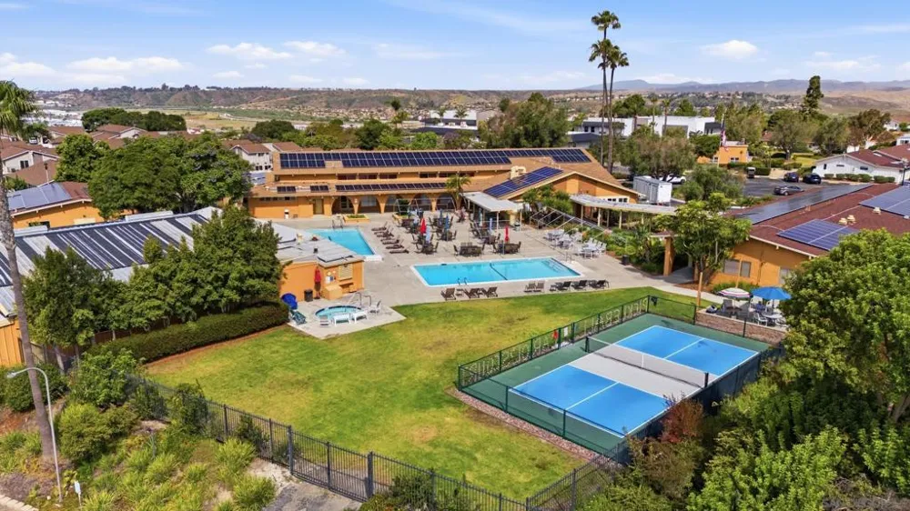 3902 Vista Campana #9 Oceanside, CA 92057
