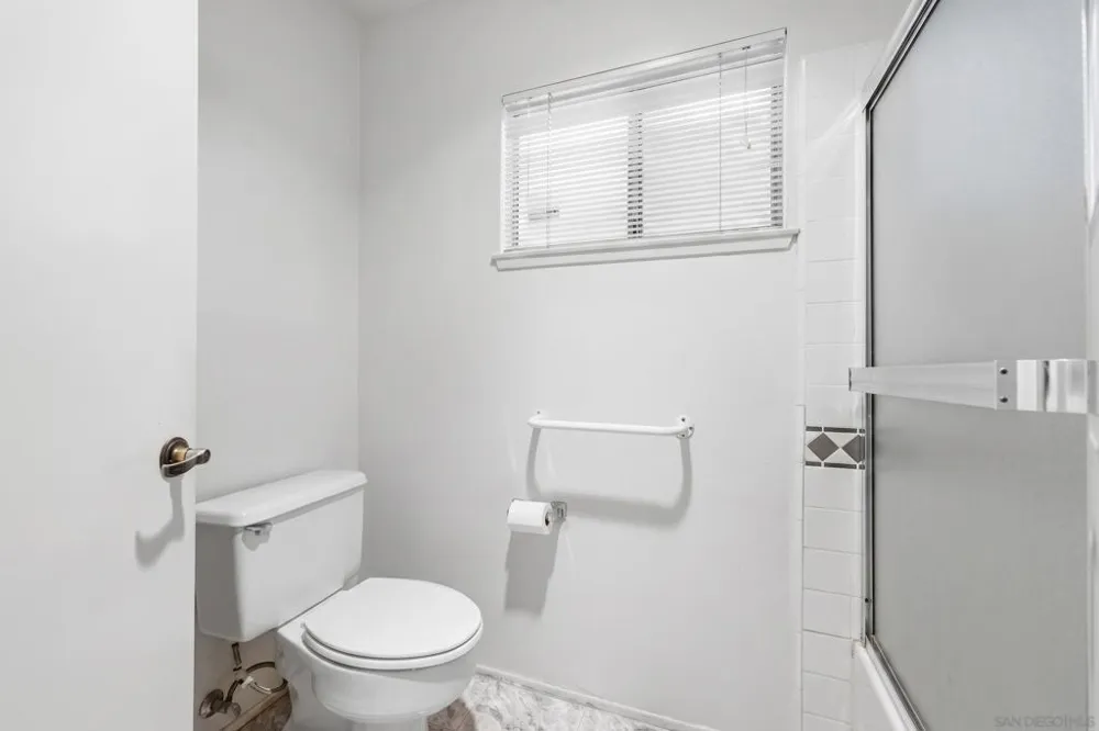 3902 Vista Campana #9 Oceanside, CA 92057