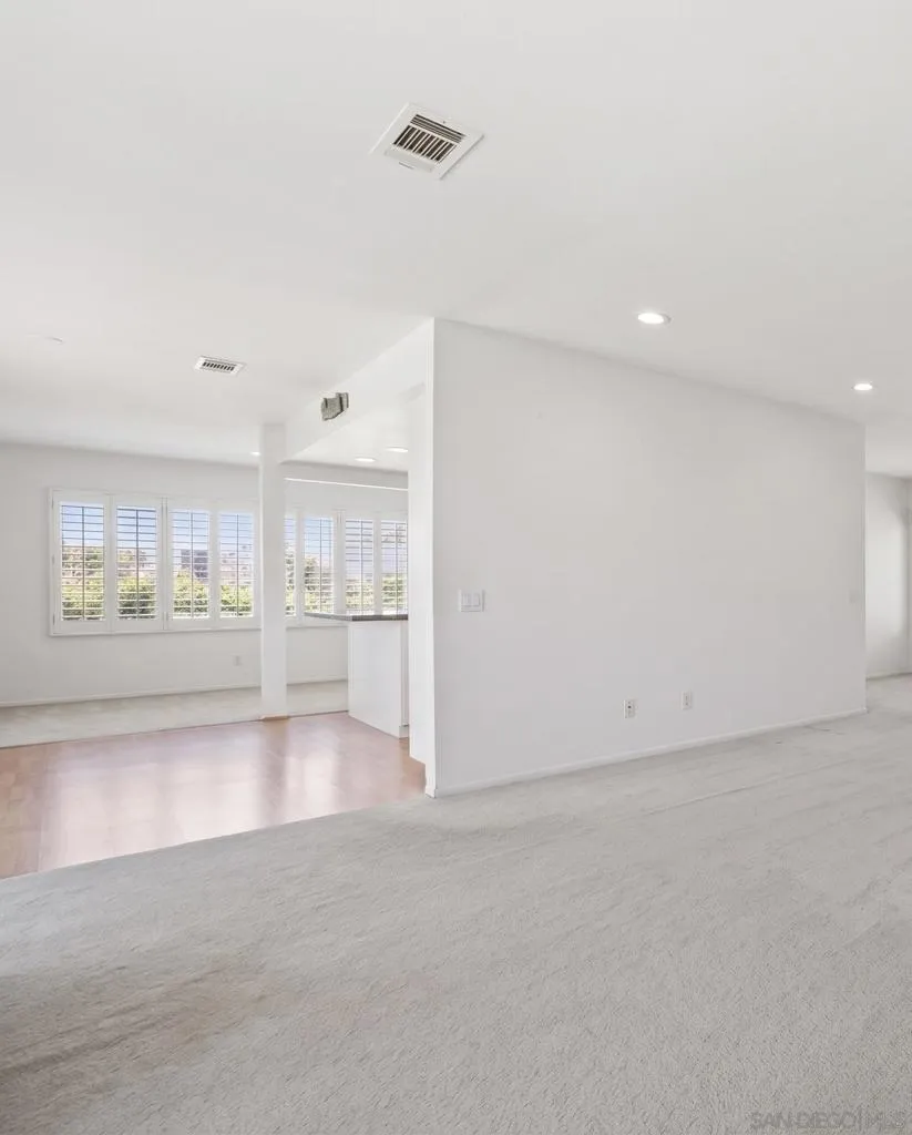 3902 Vista Campana #9 Oceanside, CA 92057