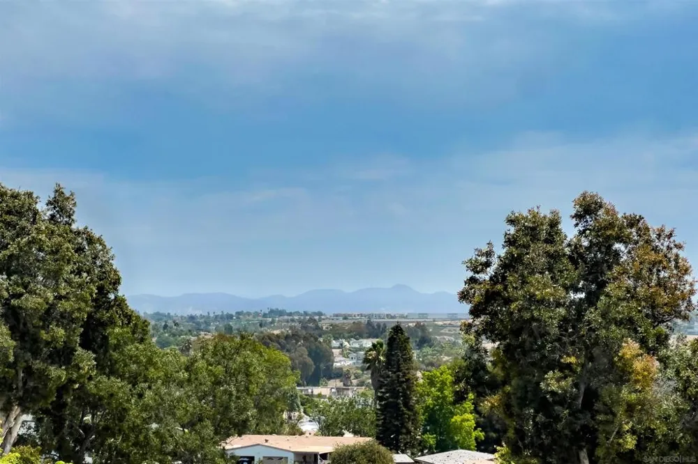 3902 Vista Campana #9 Oceanside, CA 92057