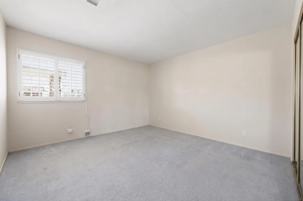 3902 Vista Campana #9 Oceanside, CA 92057