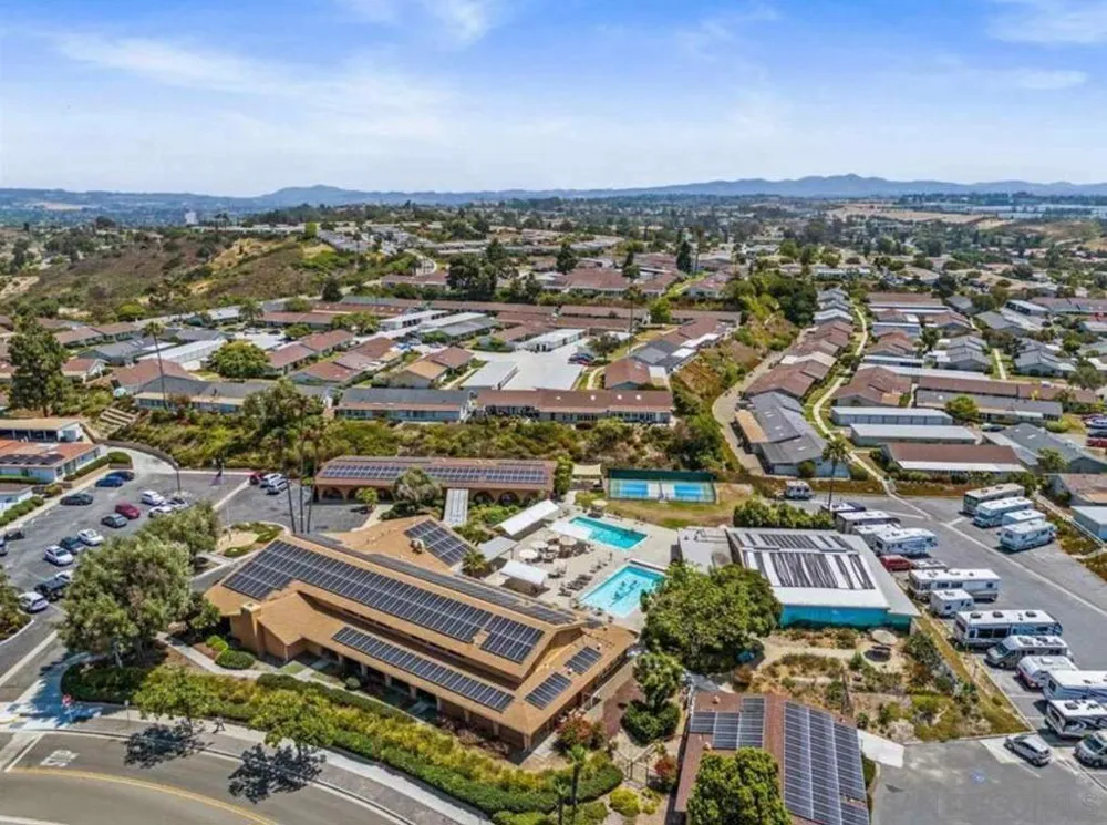 3902 Vista Campana #9 Oceanside, CA 92057