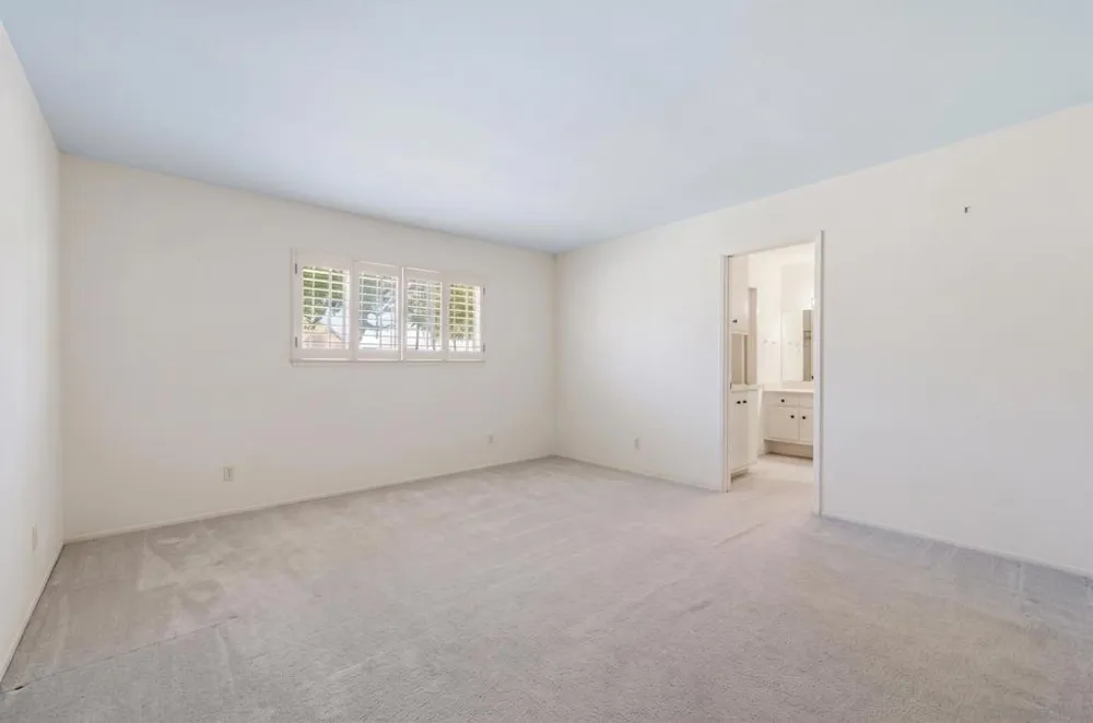 3902 Vista Campana #9 Oceanside, CA 92057