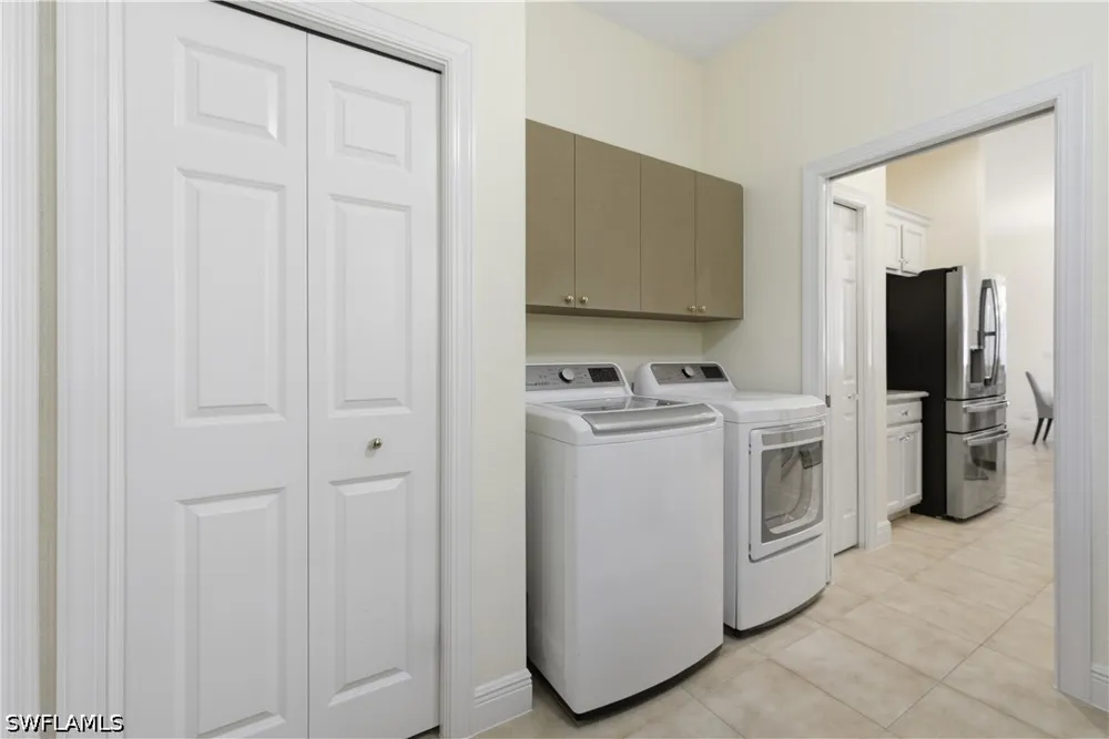 Troon Lakes Drive Naples, FL 34109