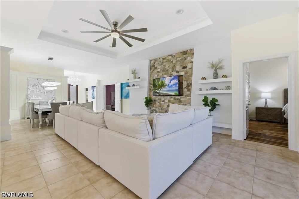 Troon Lakes Drive Naples, FL 34109