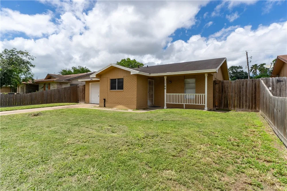 1746 Mission Drive Corpus Christi, TX 78417