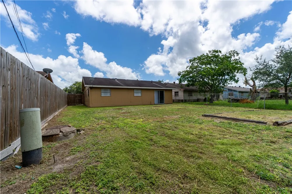 1746 Mission Drive Corpus Christi, TX 78417