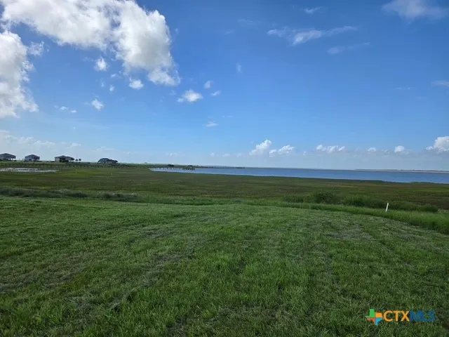 14 Redfish Way Port Lavaca, TX 77979