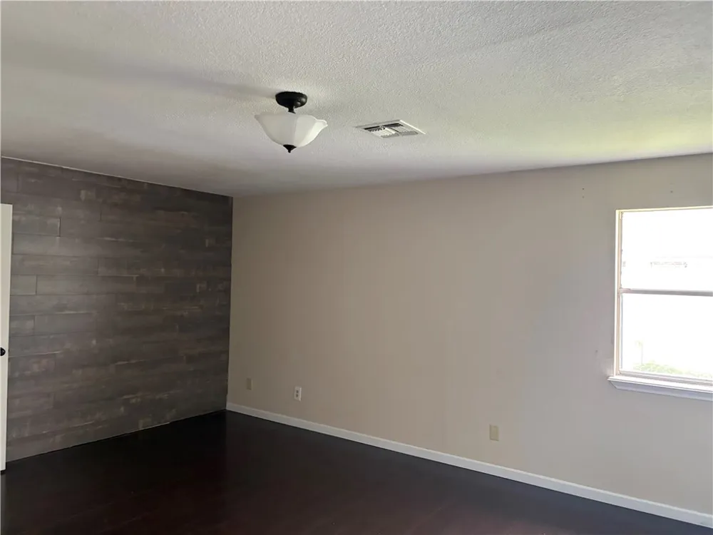 15525 Cuttysark Street Corpus Christi, TX 78418