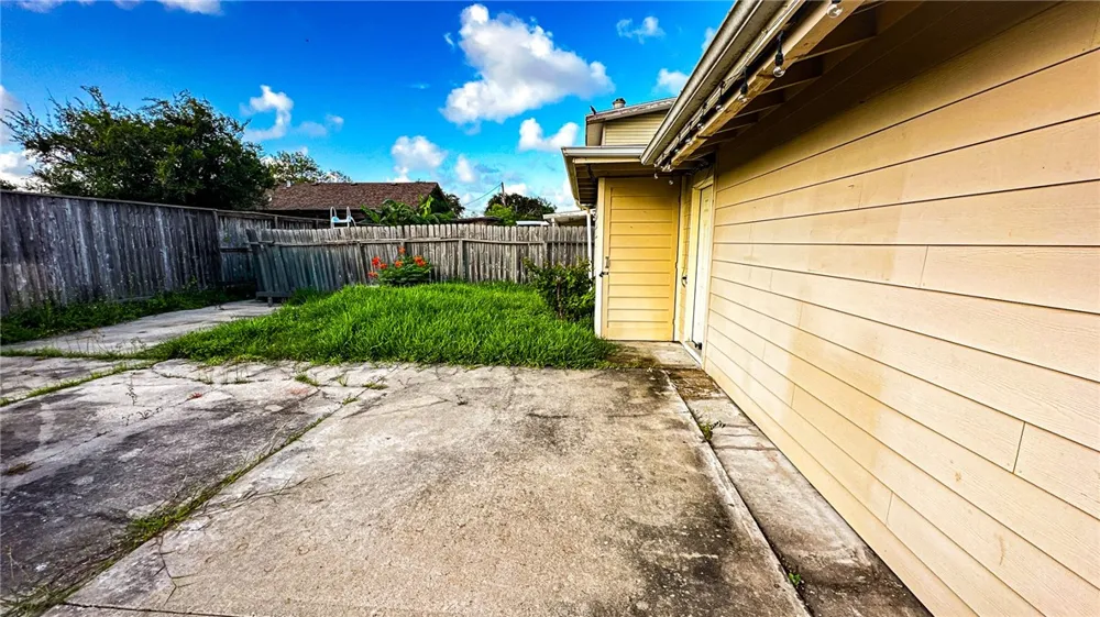 222 DODDRIDGE Corpus Christi, TX 78411