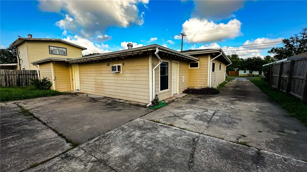 222 DODDRIDGE Corpus Christi, TX 78411