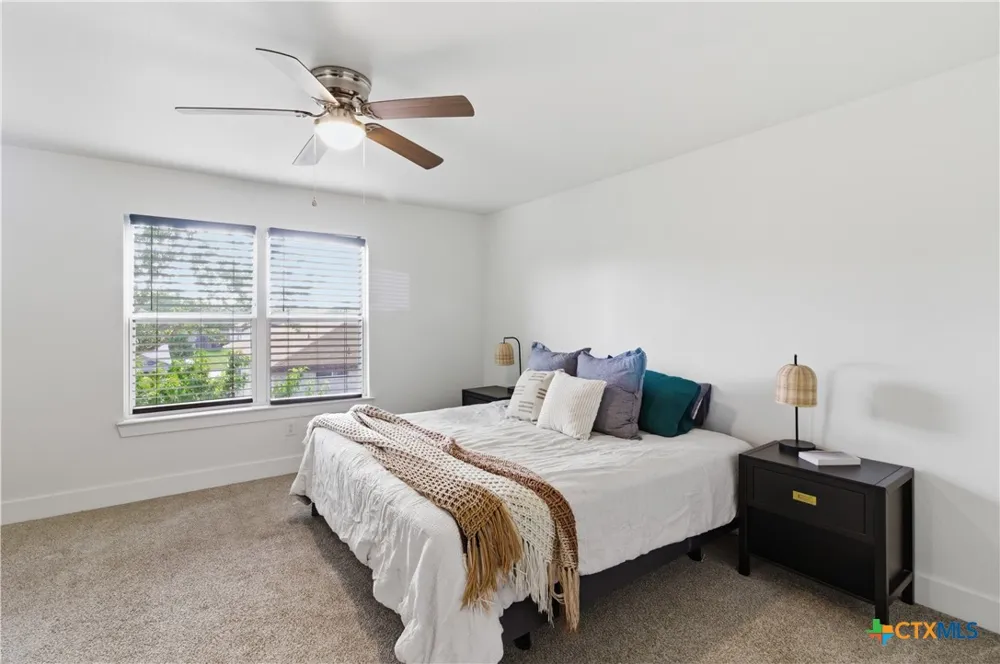 1960 Royal Loop Belton, TX 76513