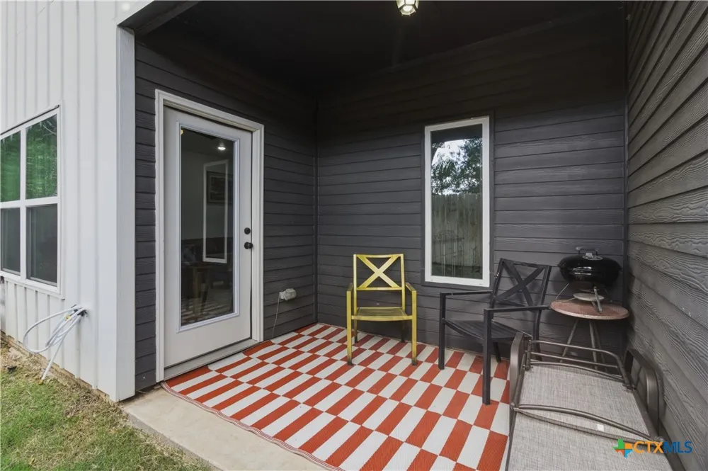 1960 Royal Loop Belton, TX 76513