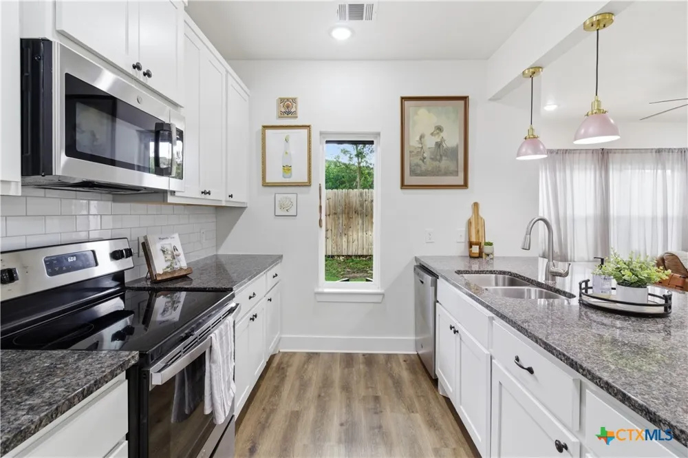 1960 Royal Loop Belton, TX 76513