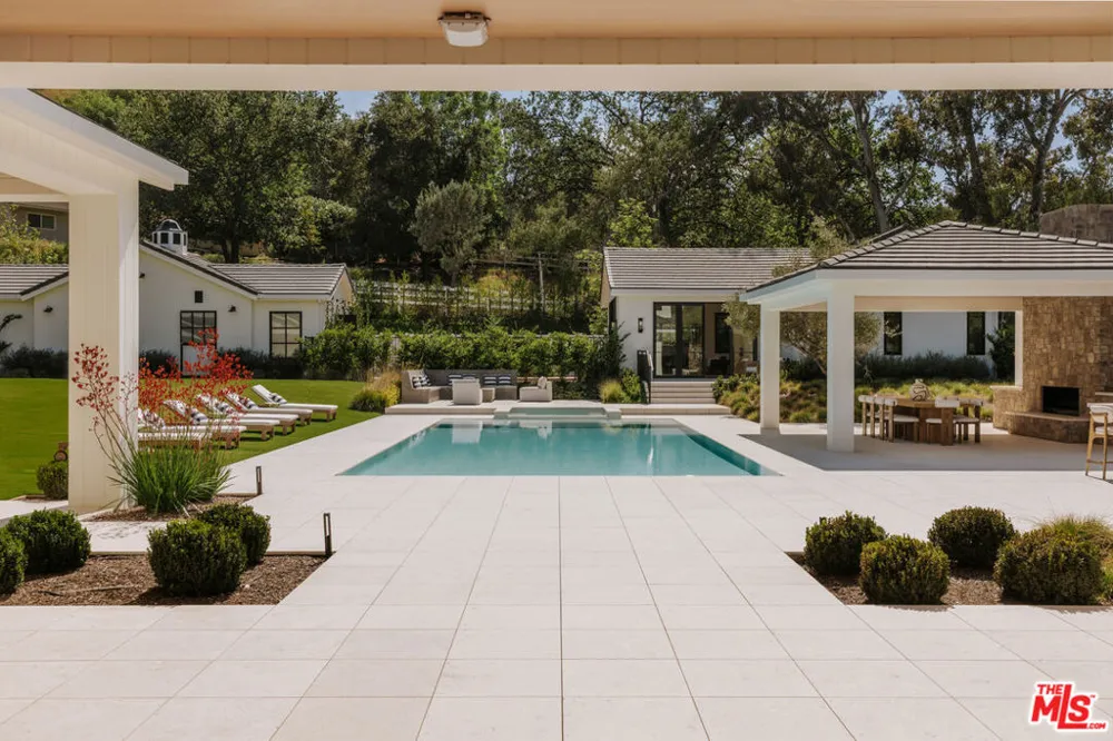 24640 Wingfield Road Hidden Hills, CA 91302