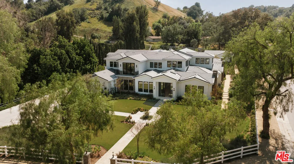 24640 Wingfield Road Hidden Hills, CA 91302
