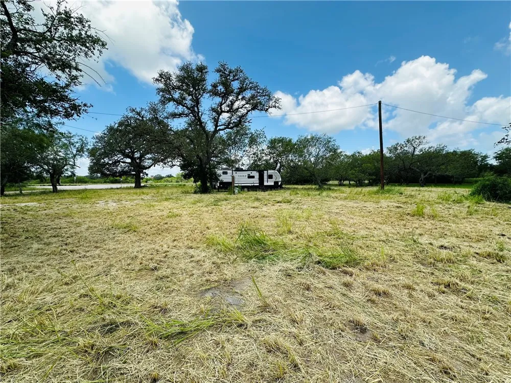 County Road 623 & 624 Skidmore, TX 78389