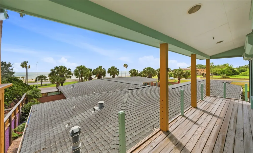 2011 Ocean Drive Corpus Christi, TX 78404