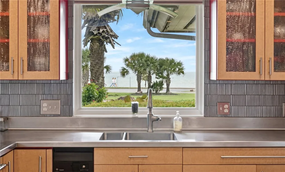 2011 Ocean Drive Corpus Christi, TX 78404