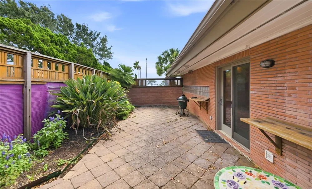 2011 Ocean Drive Corpus Christi, TX 78404
