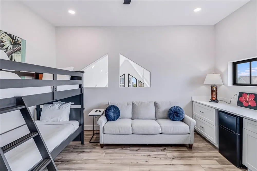 507 Sunrise Avenue Port Aransas, TX 78373