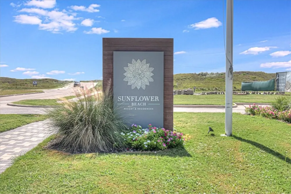 507 Sunrise Avenue Port Aransas, TX 78373