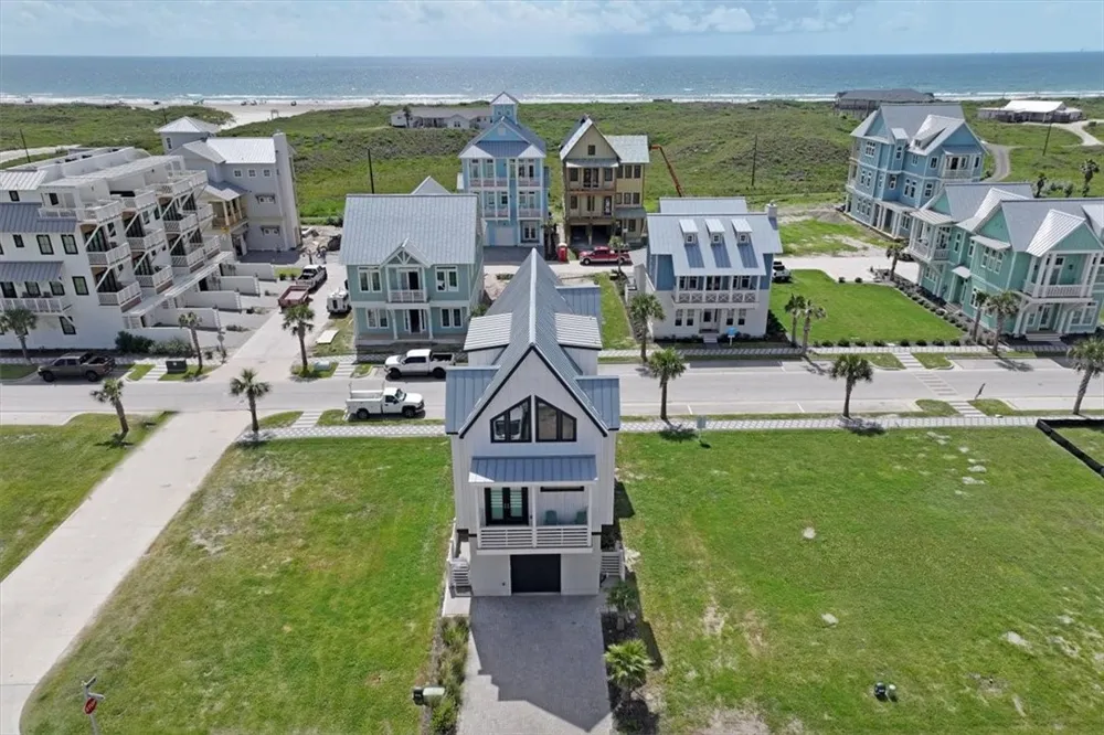 507 Sunrise Avenue Port Aransas, TX 78373