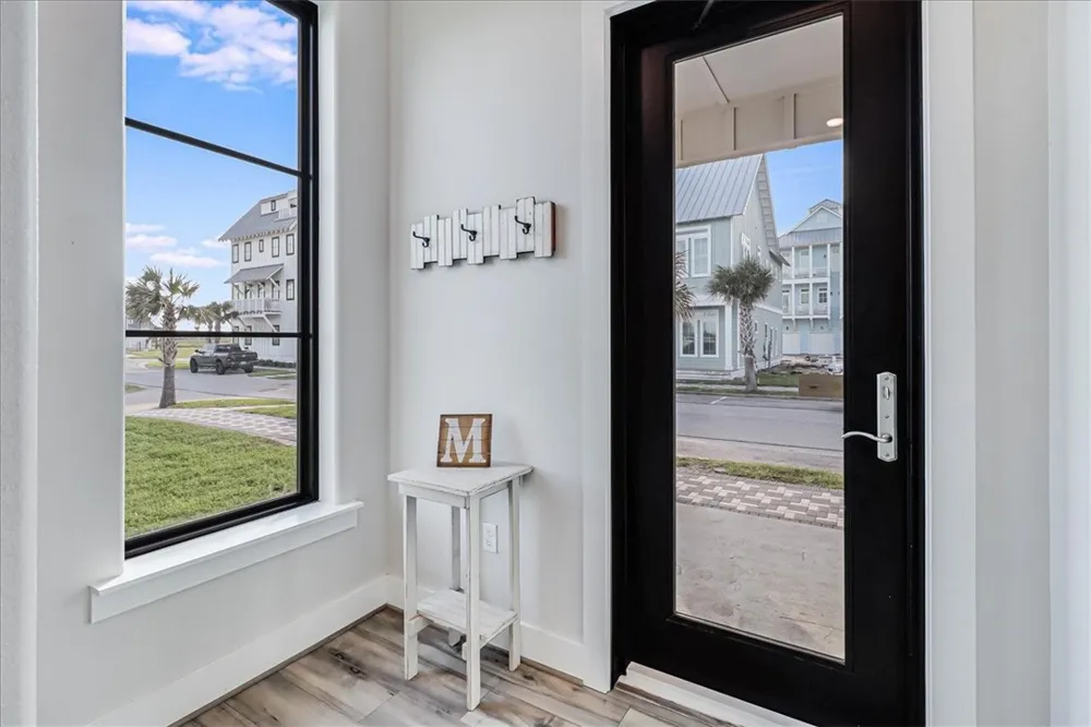 507 Sunrise Avenue Port Aransas, TX 78373