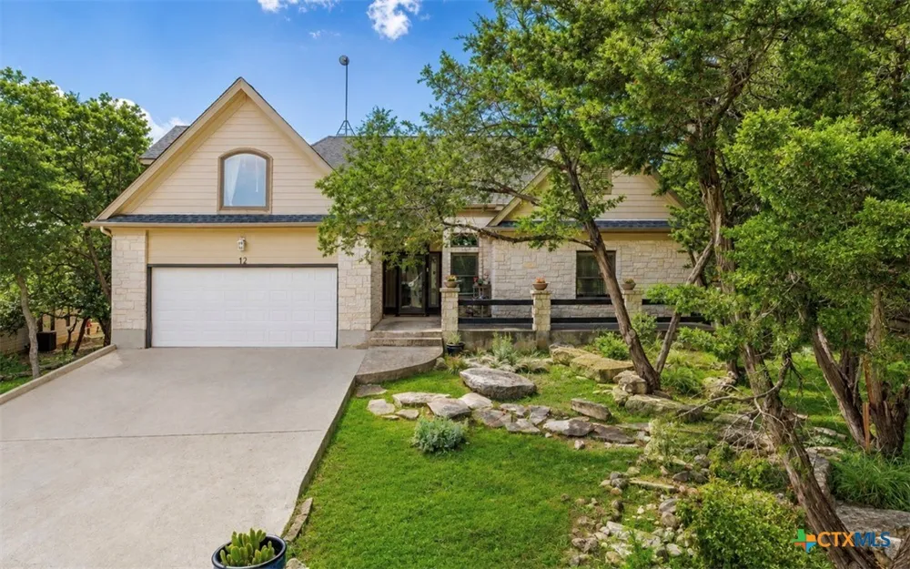 12 Springwood Circle Wimberley, TX 78676