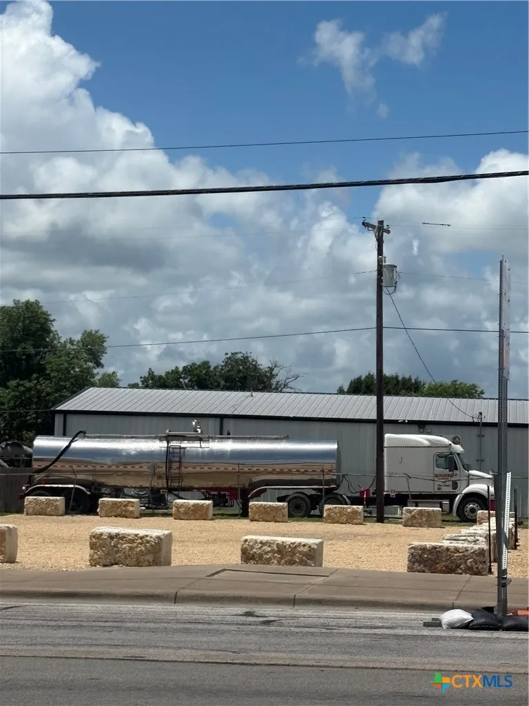 Highway 36 Rogers, TX 76569