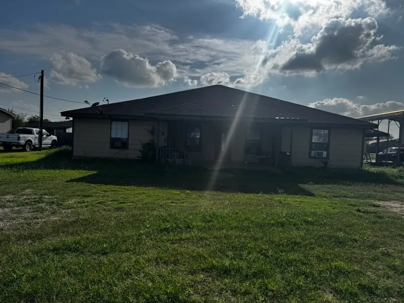 169 Zaragosa Alice, TX 78332
