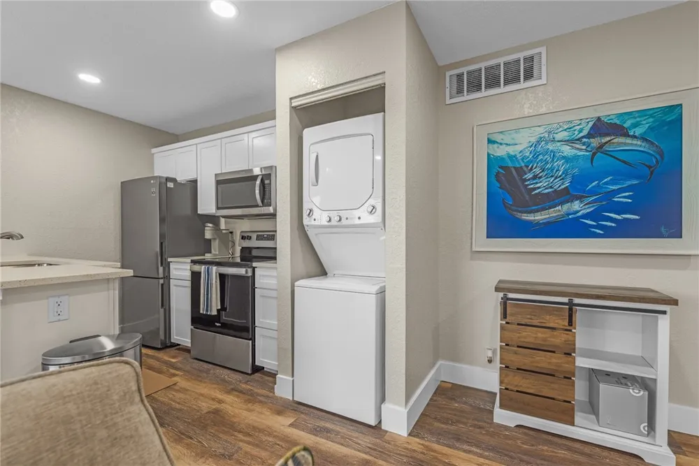 14428 COMPASS STREET #201 Corpus Christi, TX 78418