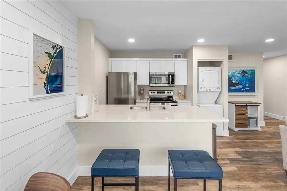 14428 COMPASS STREET #201 Corpus Christi, TX 78418