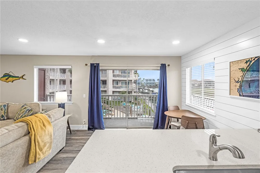 14428 COMPASS STREET #201 Corpus Christi, TX 78418