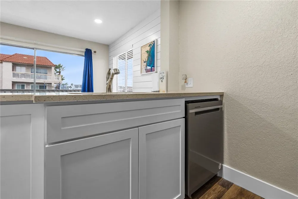 14428 COMPASS STREET #201 Corpus Christi, TX 78418