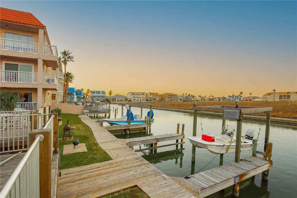 14428 COMPASS STREET #201 Corpus Christi, TX 78418