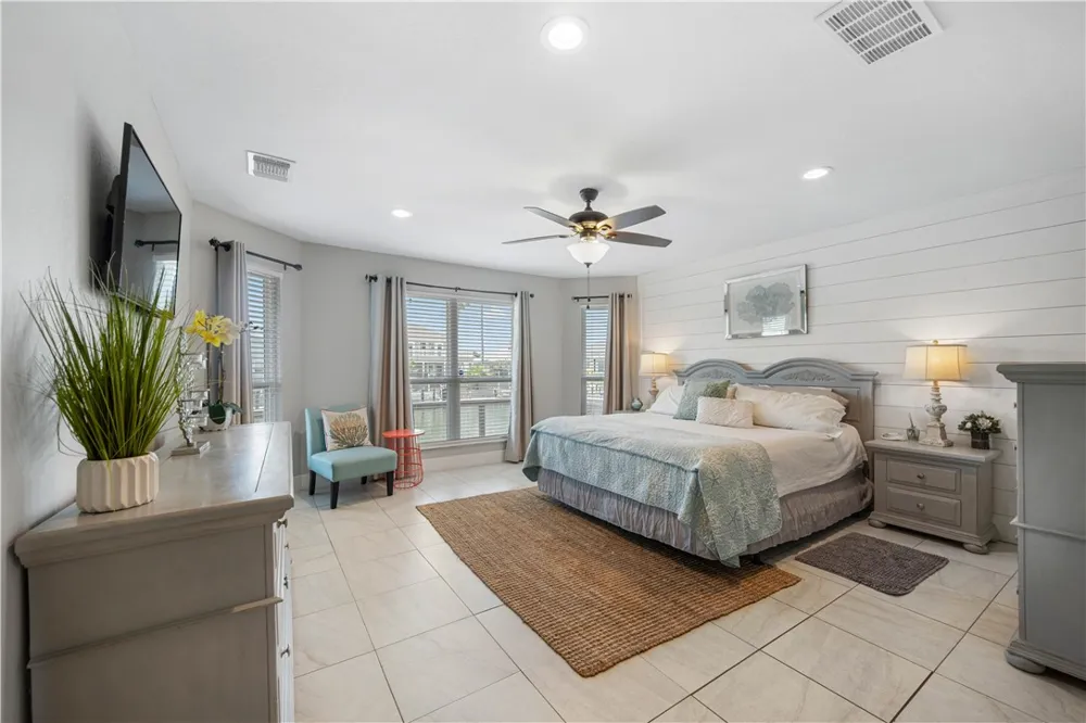 126 Sea View Drive Aransas Pass, TX 78336