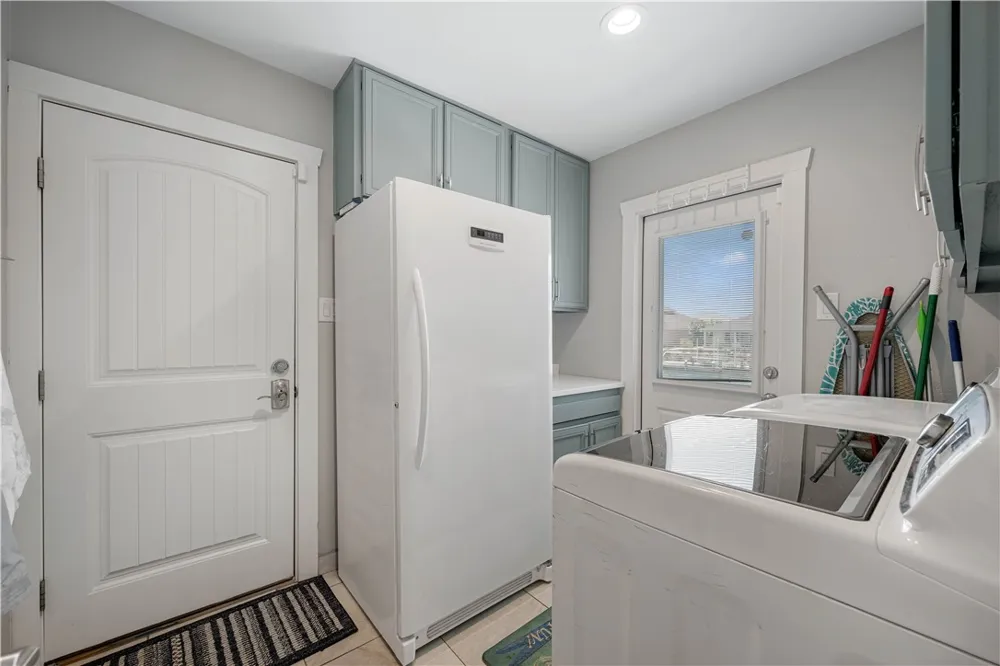 126 Sea View Drive Aransas Pass, TX 78336