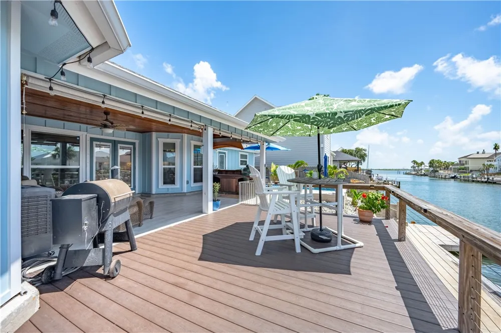 126 Sea View Drive Aransas Pass, TX 78336
