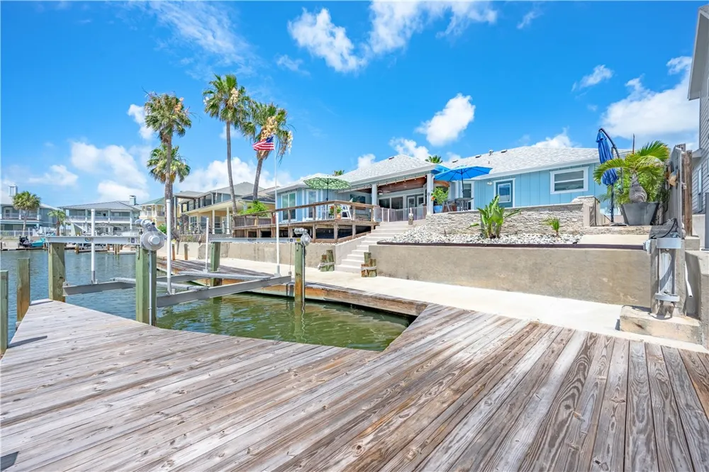 126 Sea View Drive Aransas Pass, TX 78336