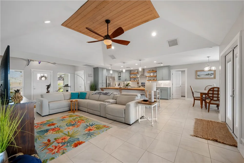 126 Sea View Drive Aransas Pass, TX 78336