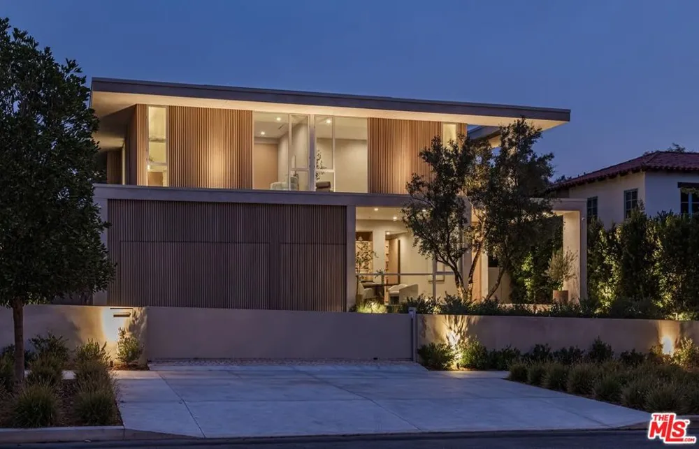 634 Moreno Avenue Los Angeles, CA 90049