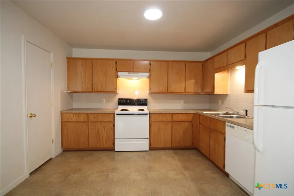 1607 Pima Trail Harker Heights, TX 76548