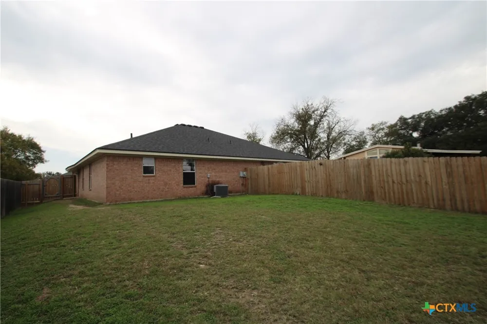 1607 Pima Trail Harker Heights, TX 76548