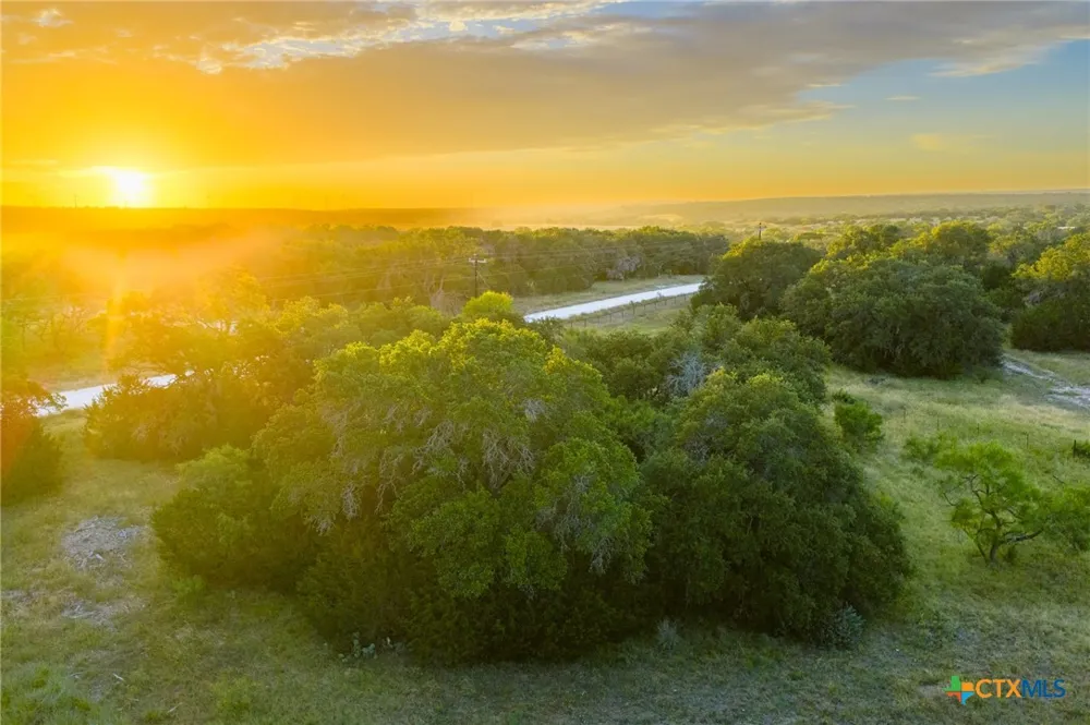 261 W Rolling Oaks Drive Goldthwaite, TX 76844